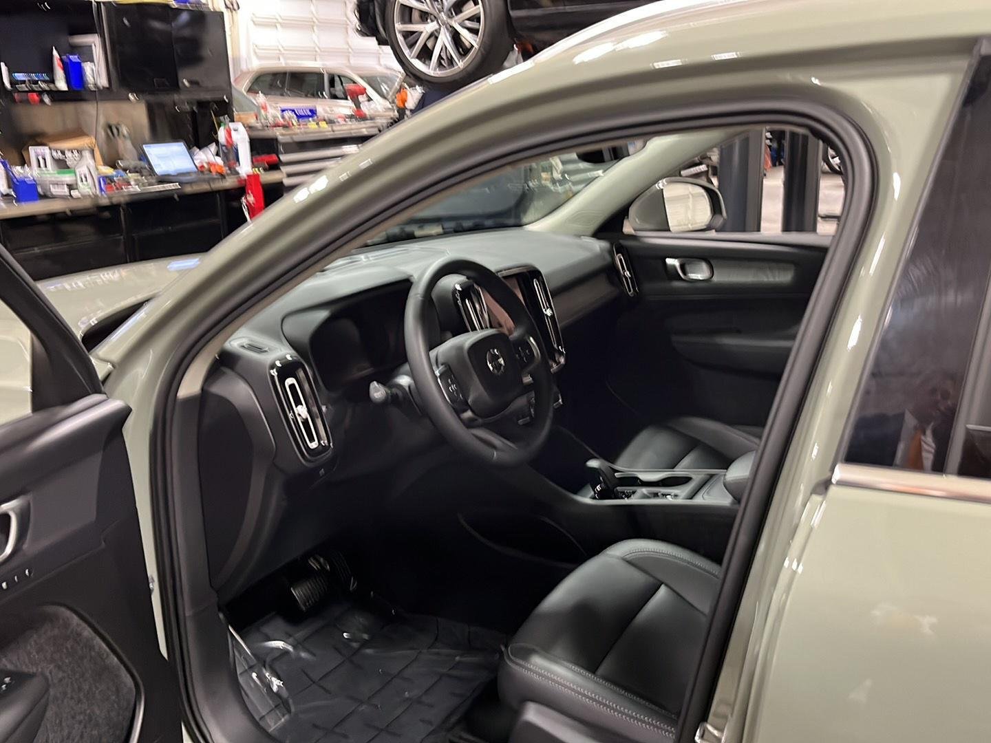 Used 2025 Sage Green Metallic Volvo Core Bright Theme image 8