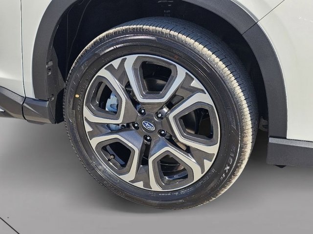 New 2026 CRYSTAL WHITE PEARL Subaru Touring 7-Passenger image 7