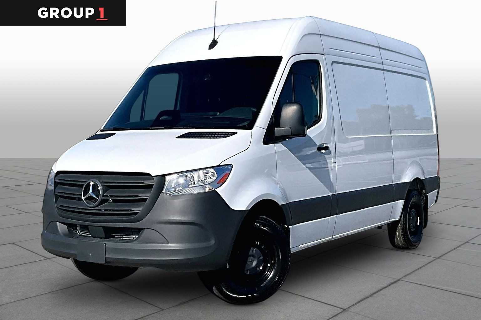2025 Mercedes-Benz Sprinter 2500 144 WB's photo