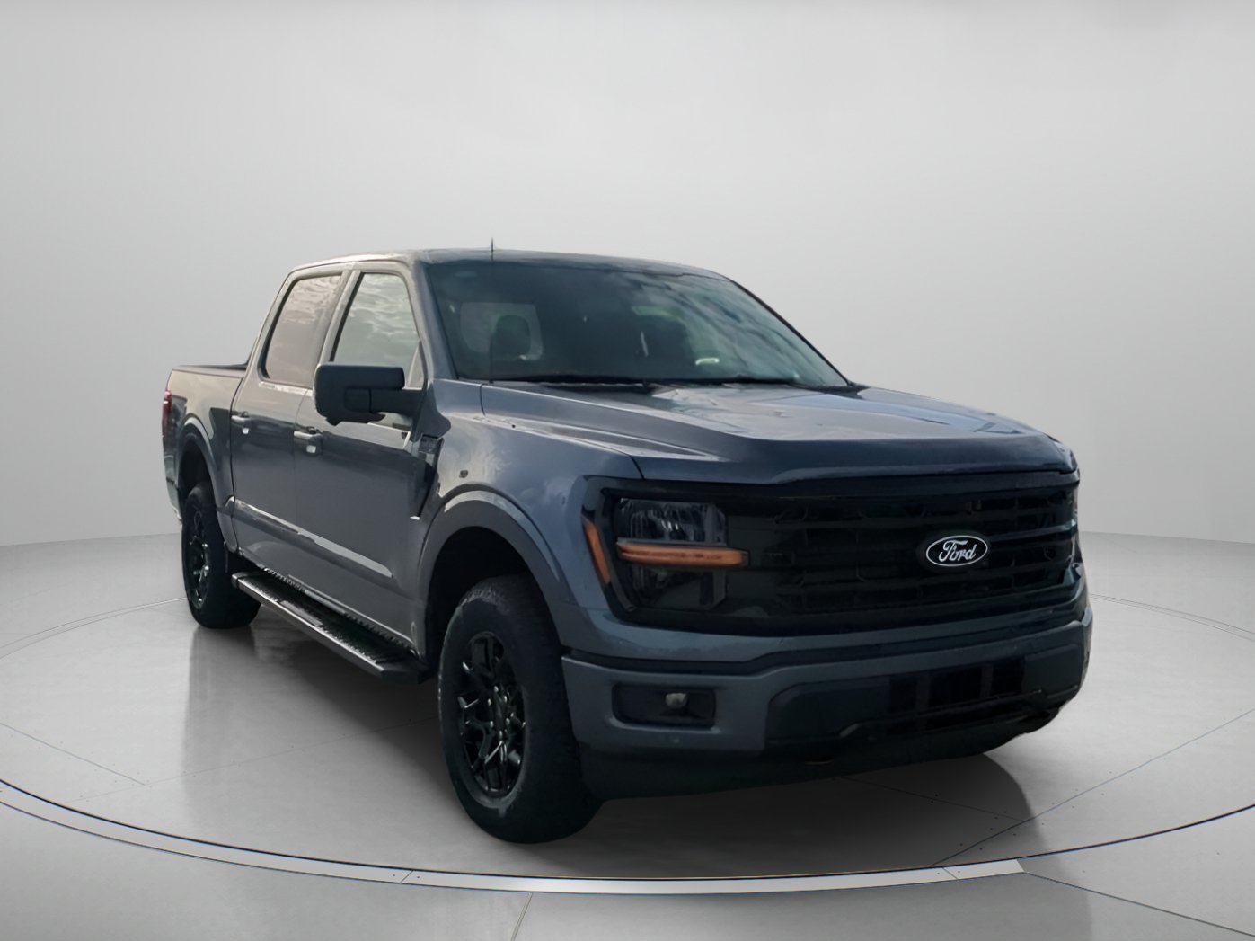 New 2026 Carbonized Gray Metallic Ford XLT image 33