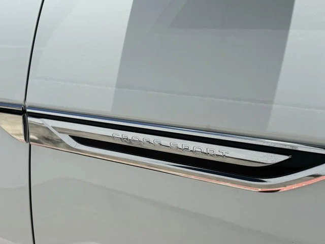 New 2026 White Volkswagen 2.0T SEL Premium R-Line image 9