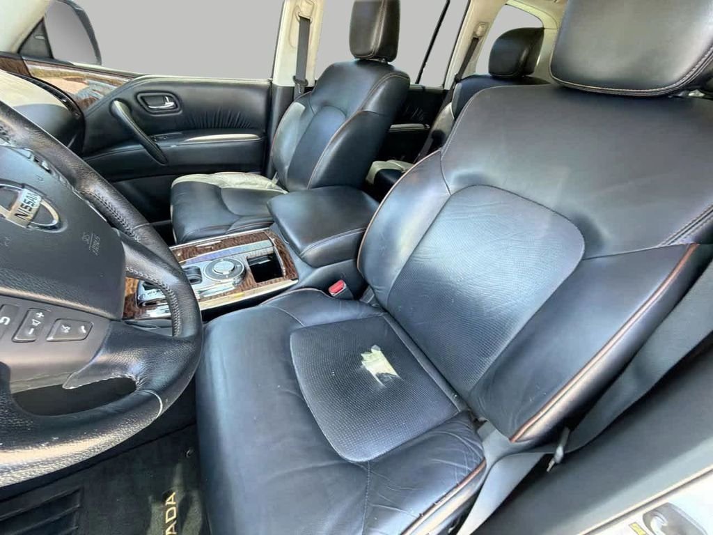 Used 2018 Silver Nissan SL image 17