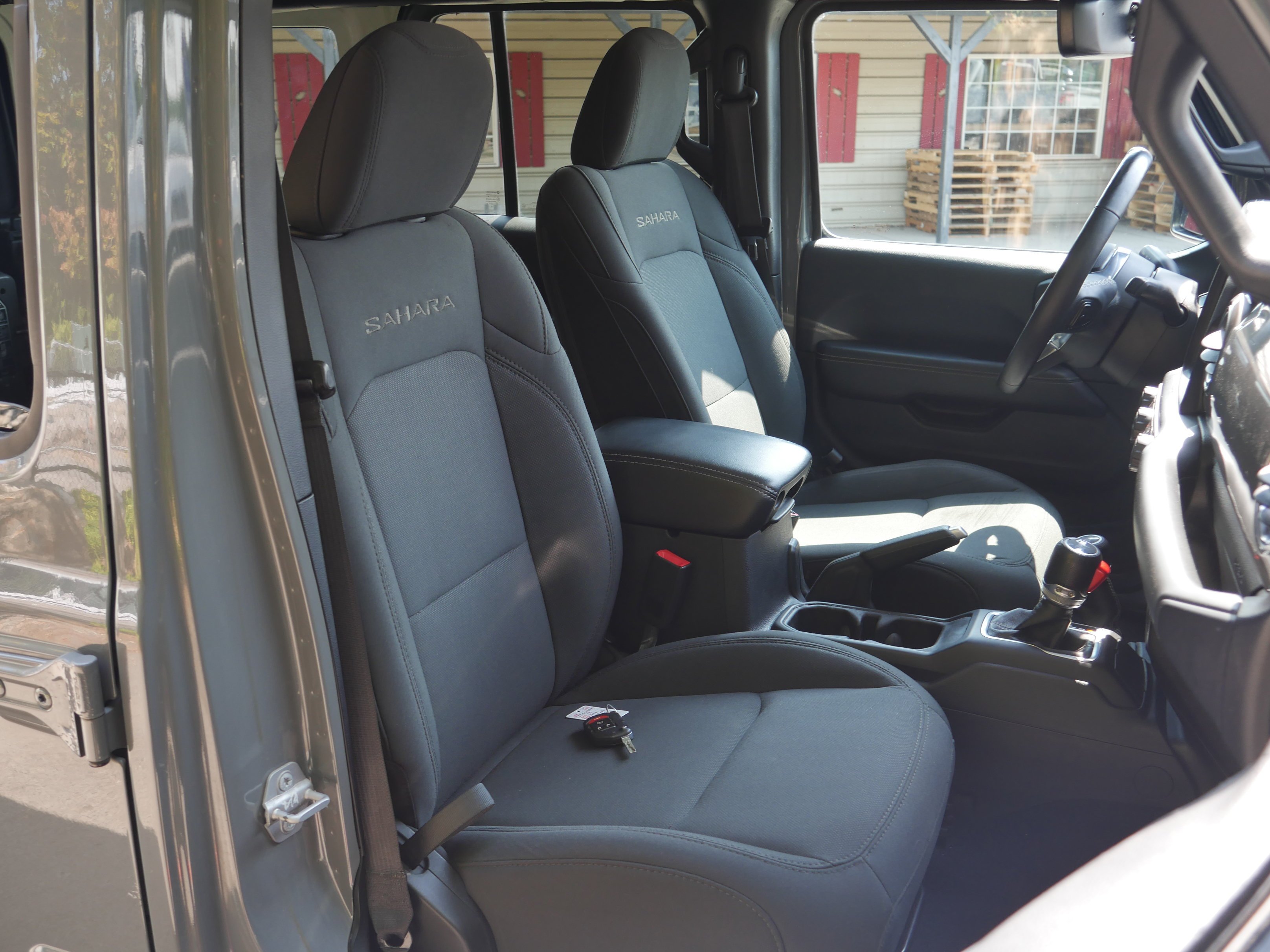 Used 2018 Sting Gray Clearcoat Jeep Sahara image 26