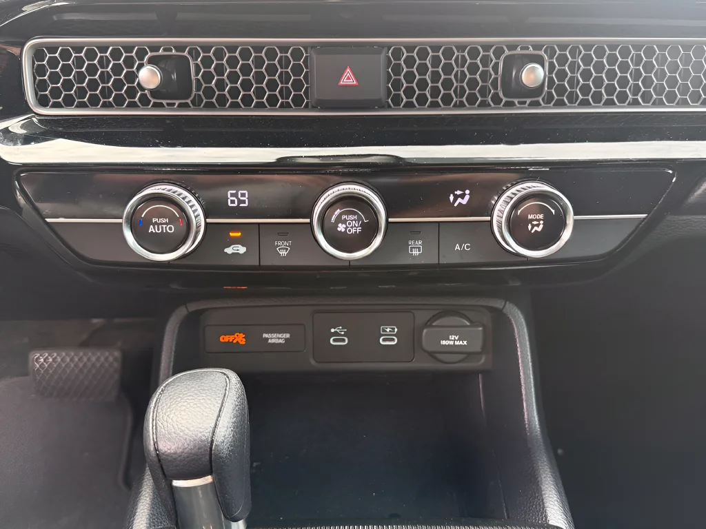 2025 Honda Civic LX - Photo 27