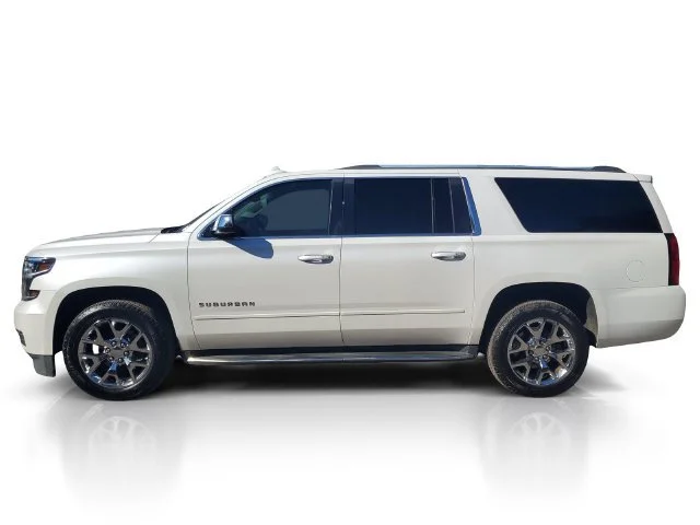 Used 2018 IRIDESCENT PEARL TRICOAT Chevrolet Premier image 4