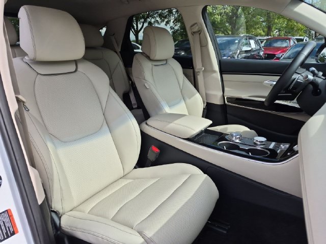 2026 GENESIS GV70 Standard - Photo 29
