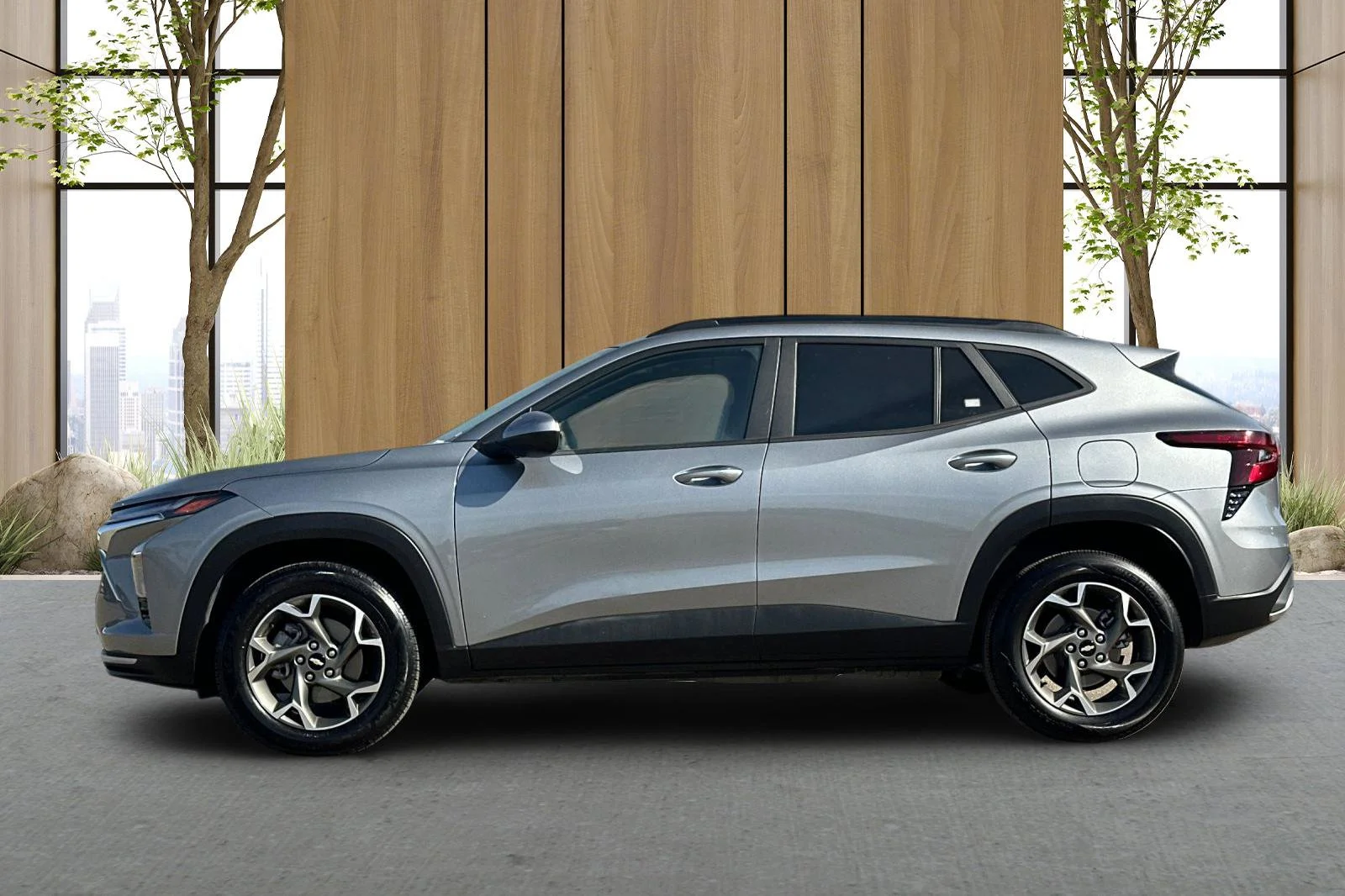 Used 2025 Gray Chevrolet LT image 7