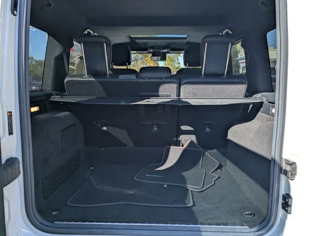 Used 2022 White Mercedes-Benz G 550 image 13