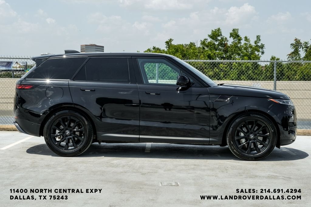 Certified Used 2025 Santorini Black Metallic Land Rover SE image 5