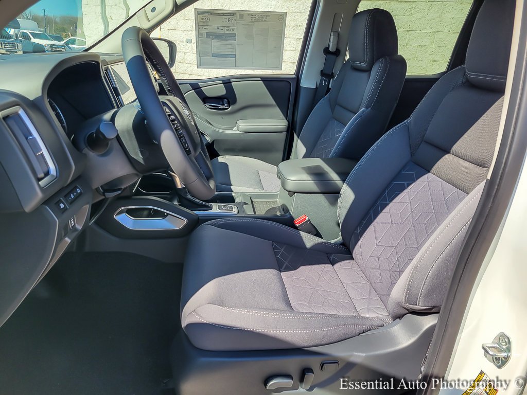 2026 Nissan Frontier SV - Photo 8