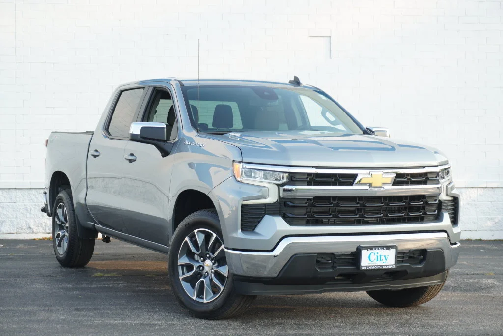 New 2026 Sterling Gray Metallic Chevrolet LT (2FL) image 3