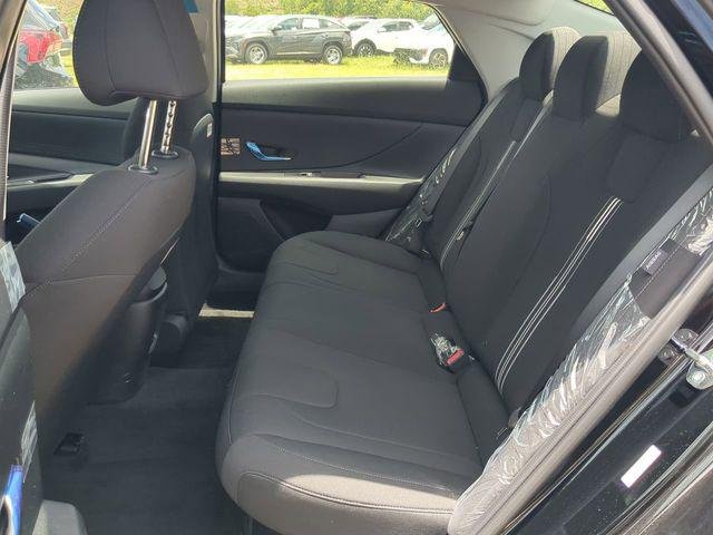 New 2025 Black Hyundai Blue image 13