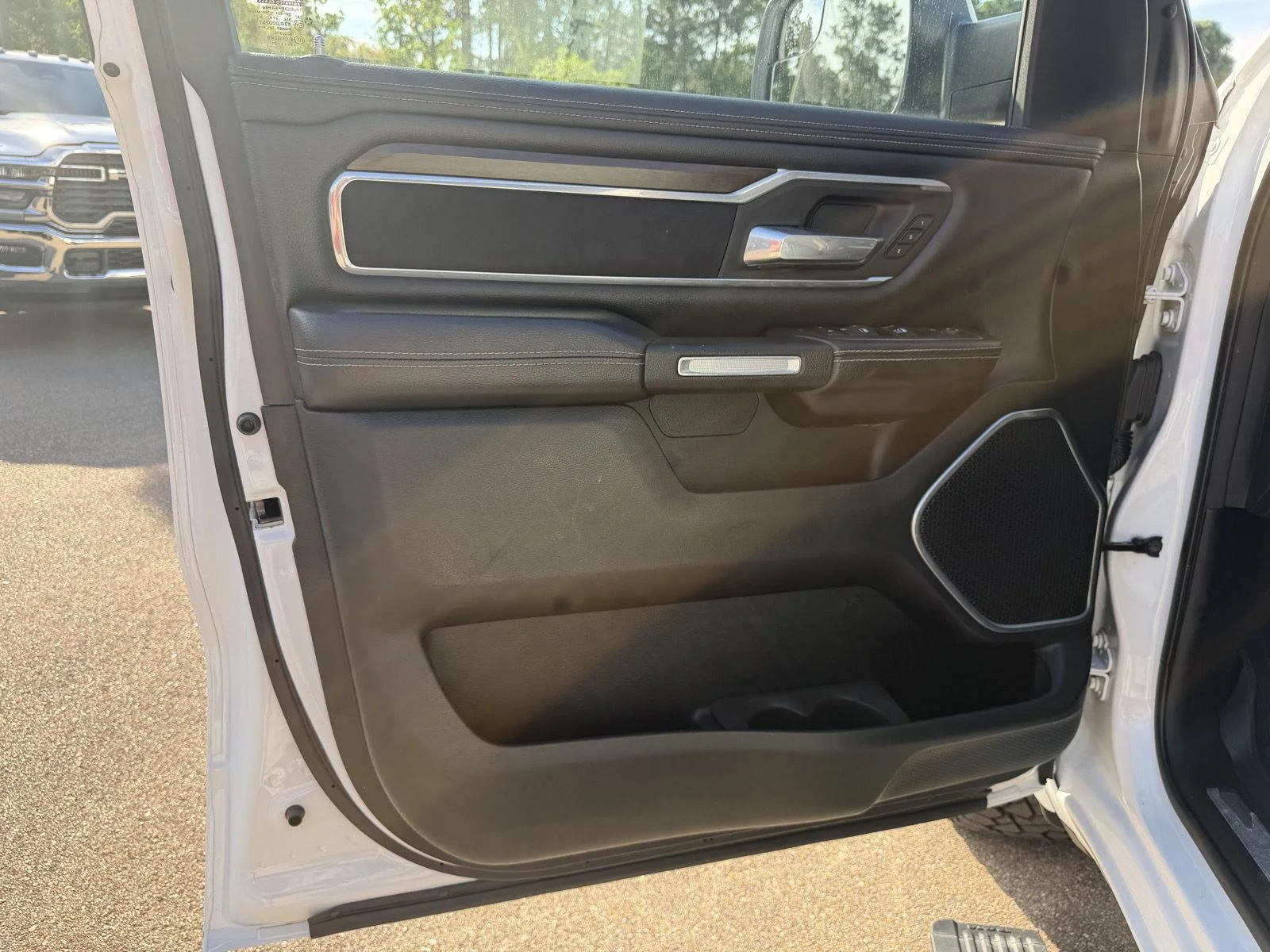Used 2021 Bright White Clearcoat Ram Laramie image 17