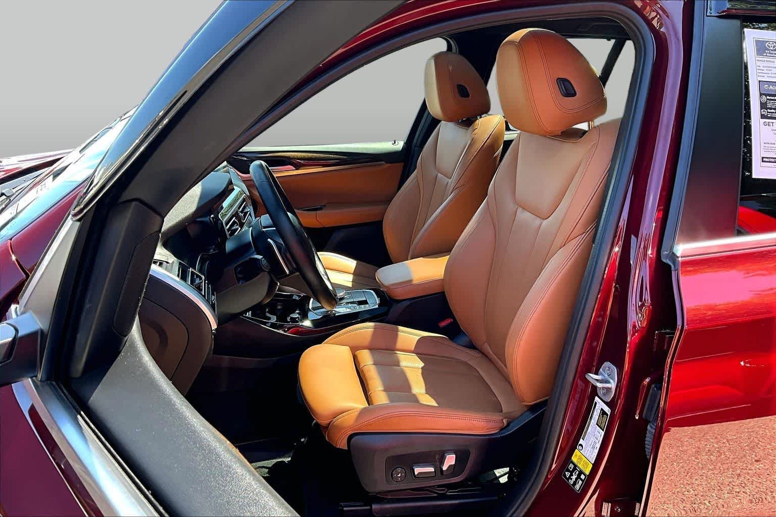 Used 2022 Aventurin Red Metallic BMW xDrive30i image 9