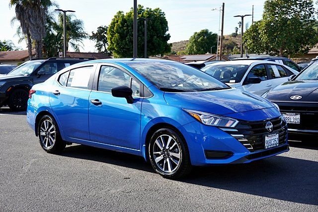 Used 2024 Blue Nissan 1.6 S image 5