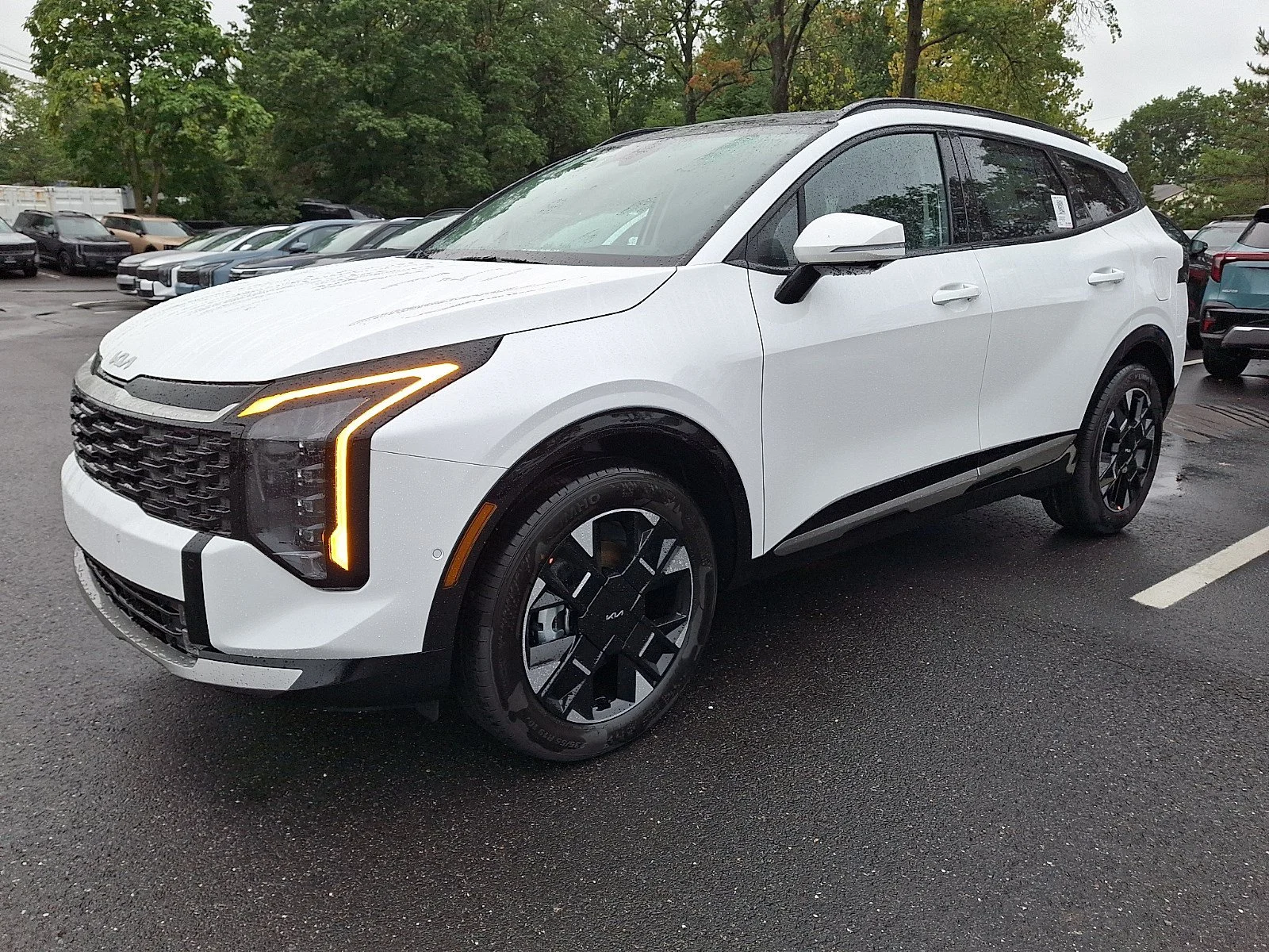 New 2027 Snow White Pearl Kia SX Prestige image 3