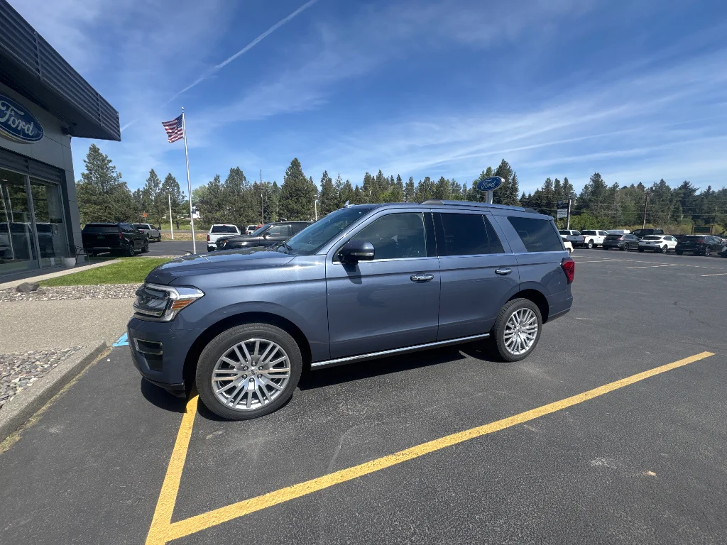 2023 Ford Expedition Limited 4X4's photo