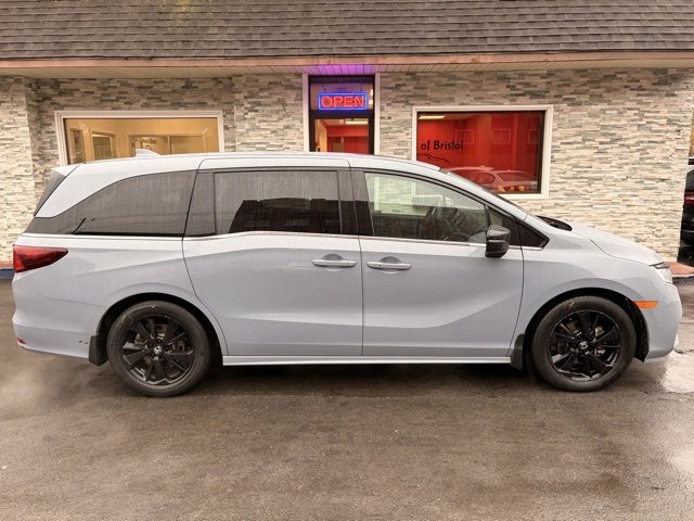 2023 Honda Odyssey Sport photo 4