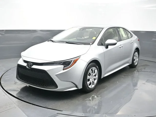 2022 Toyota Corolla LE - Photo 3