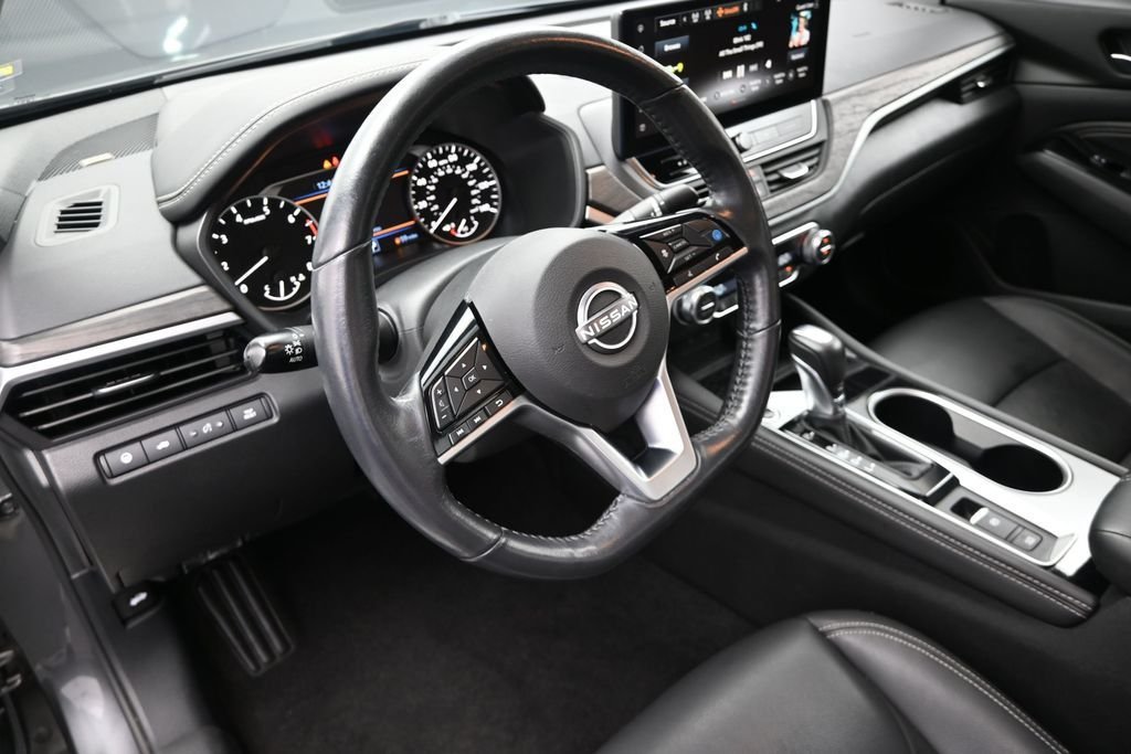 Used 2023 Gray Nissan 2.5 SL image 21