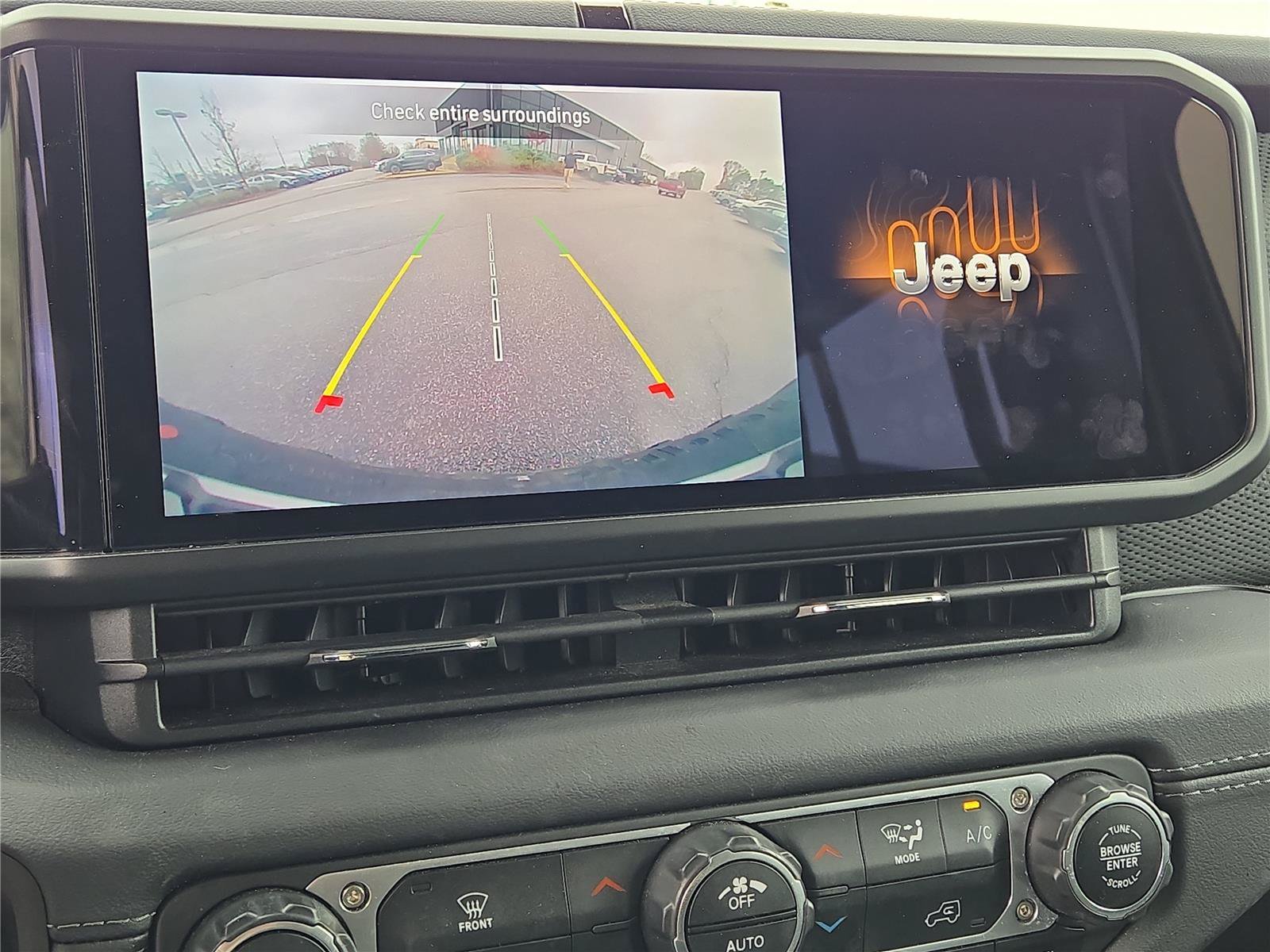 2025 Jeep Wrangler 4-Door Rubicon - Photo 27