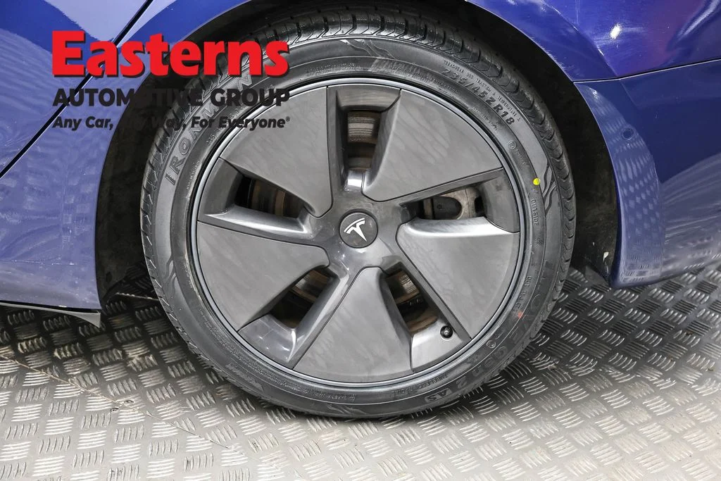 Used 2021 Blue Tesla Standard Range Plus image 8