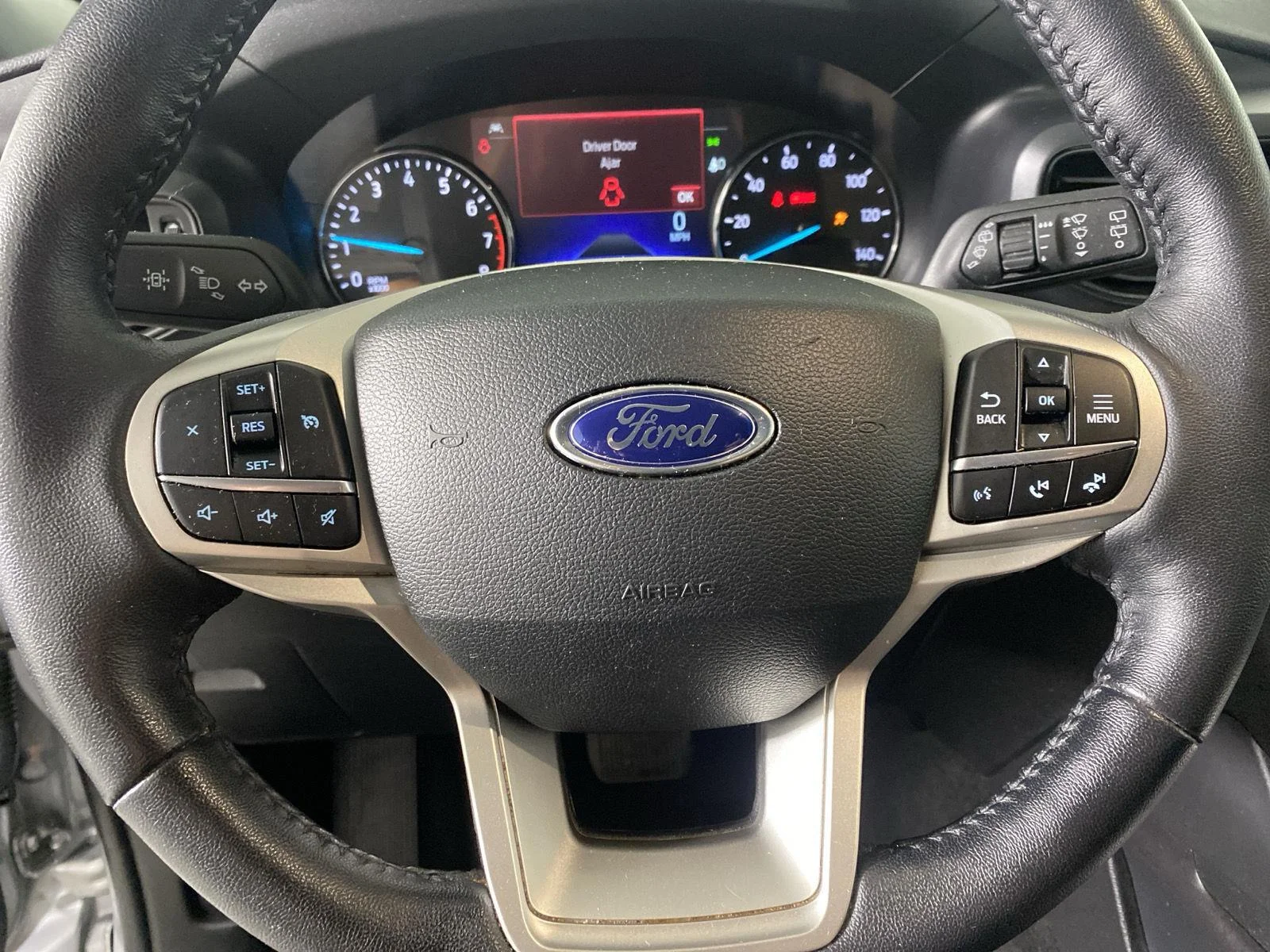 Used 2024 Iconic Silver Ford XLT image 24