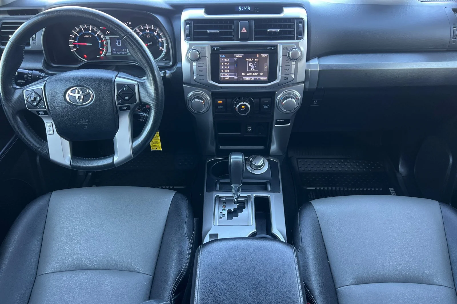 Used 2018 Super White Toyota SR5 Premium image 13