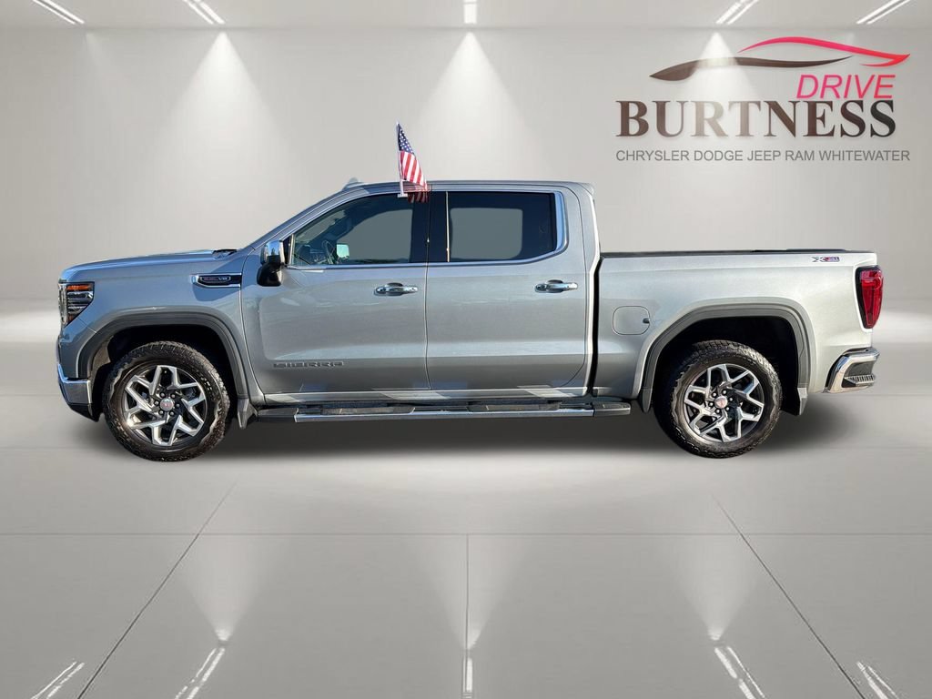 Certified Used 2023 Sterling Metallic GMC SLT image 5