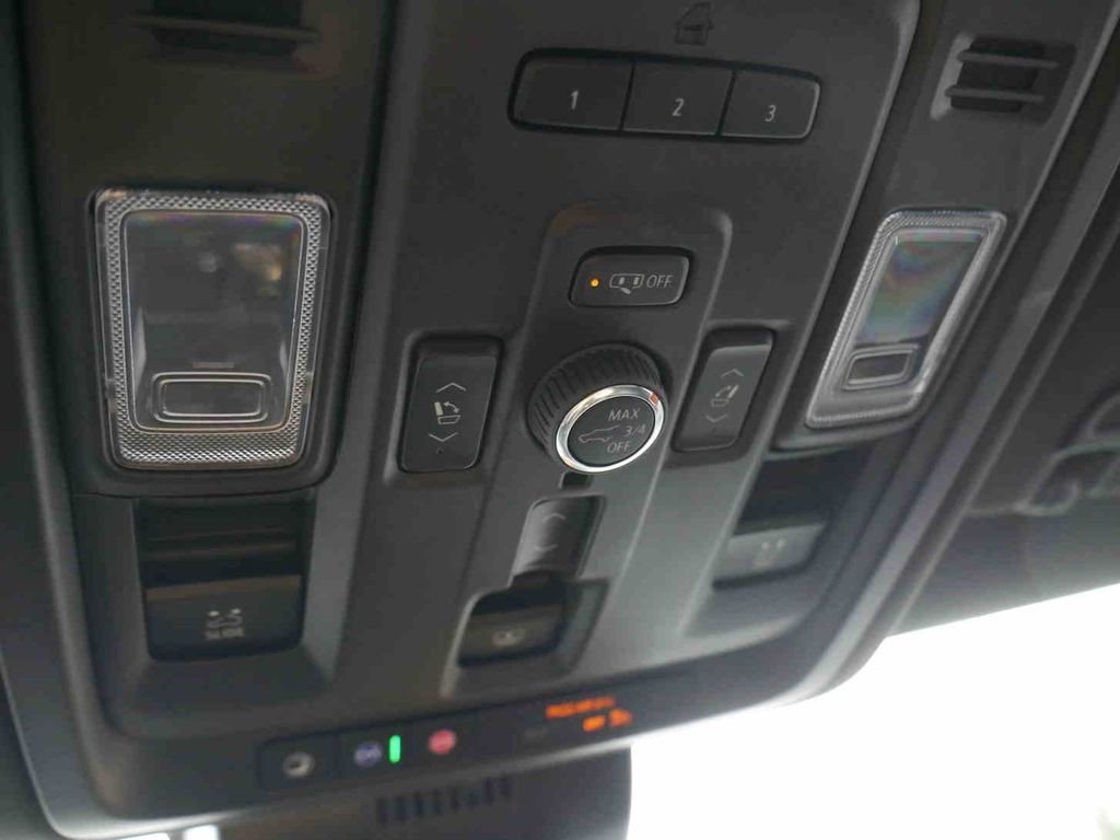 Used 2024  GMC Denali image 37