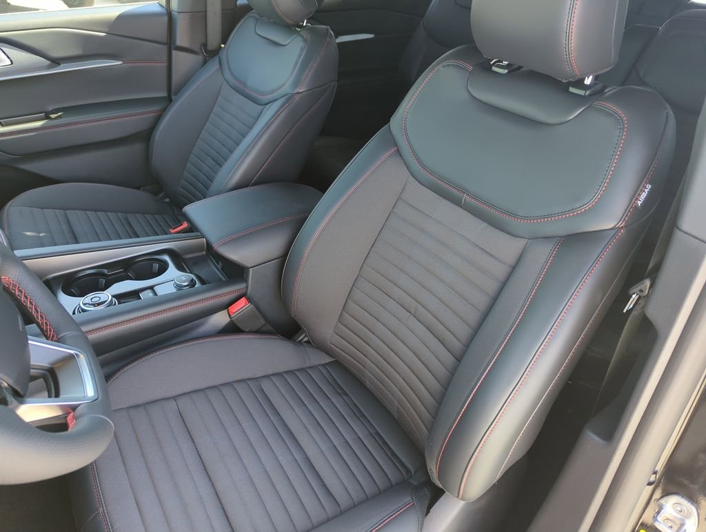 New 2026 Agate Black Metallic Ford ST-Line image 12