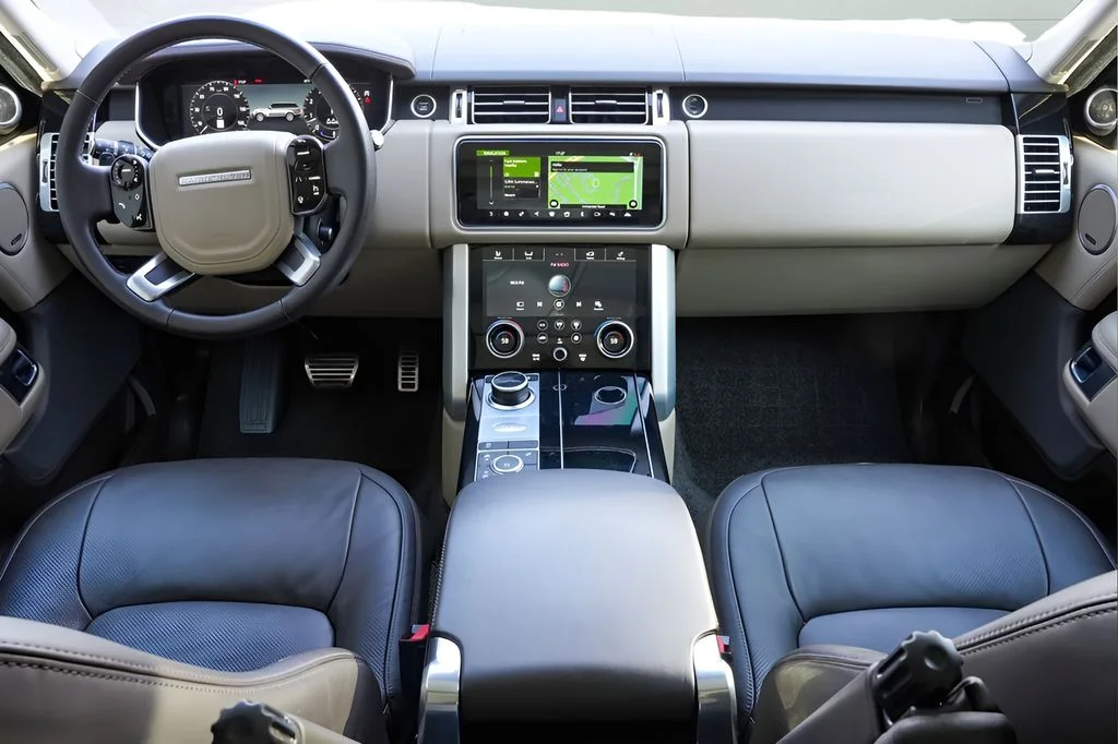 Used 2022 White Land Rover Westminster image 19