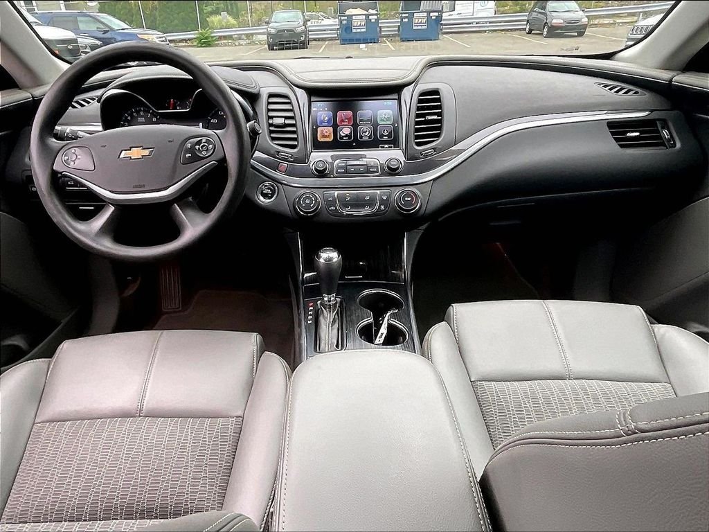 Used 2019 White Chevrolet LS image 21