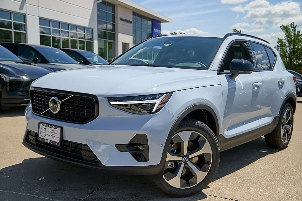 New 2026 Cloud Blue Volvo Plus image 2