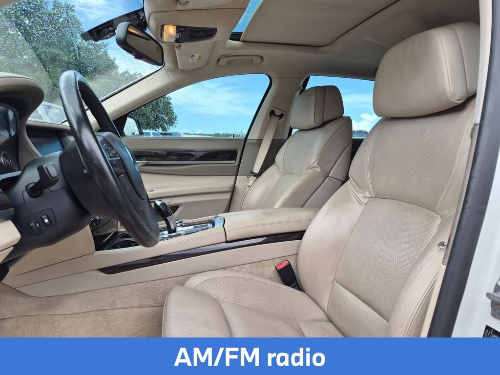 Used 2009 White BMW 750Li image 16