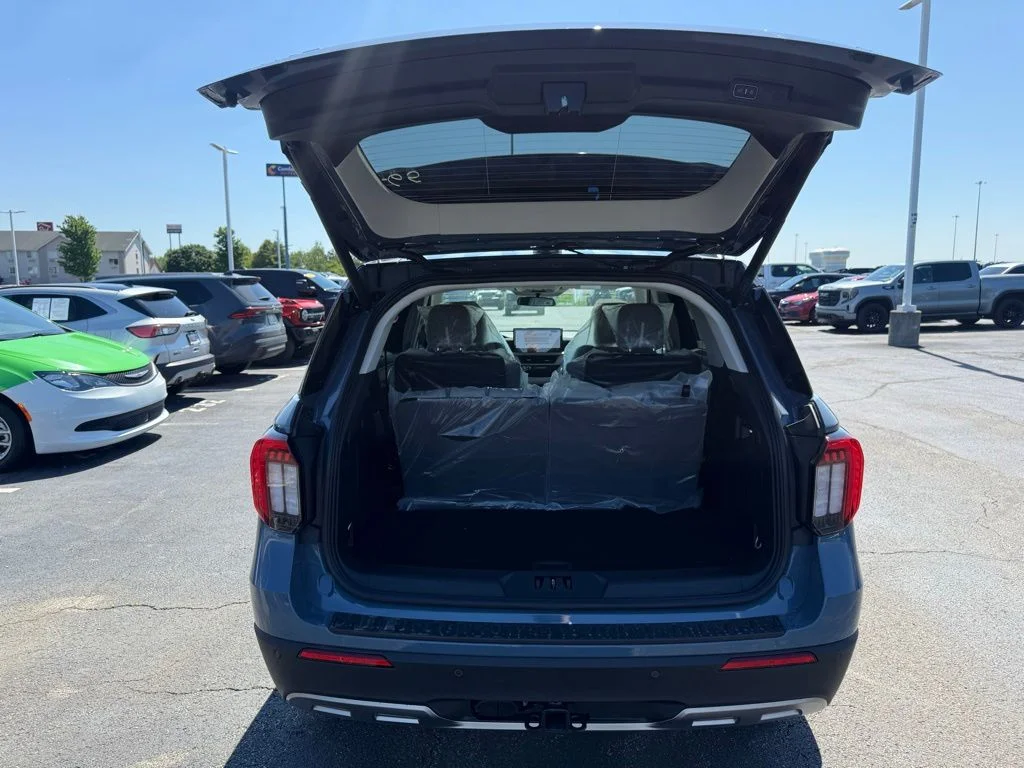 New 2026 Vapor Blue Metallic Ford Active image 46