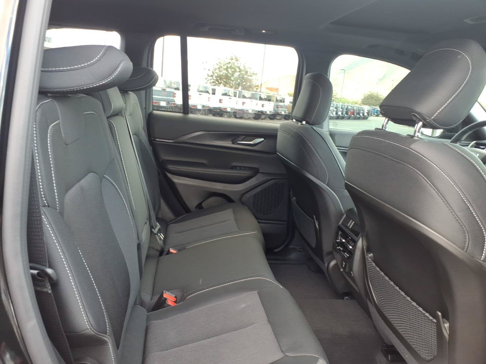 New 2027 High-Gloss Black Paint Jeep Laredo X image 9