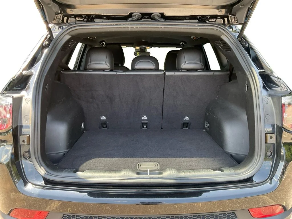 Used 2024 Black Jeep Latitude image 13