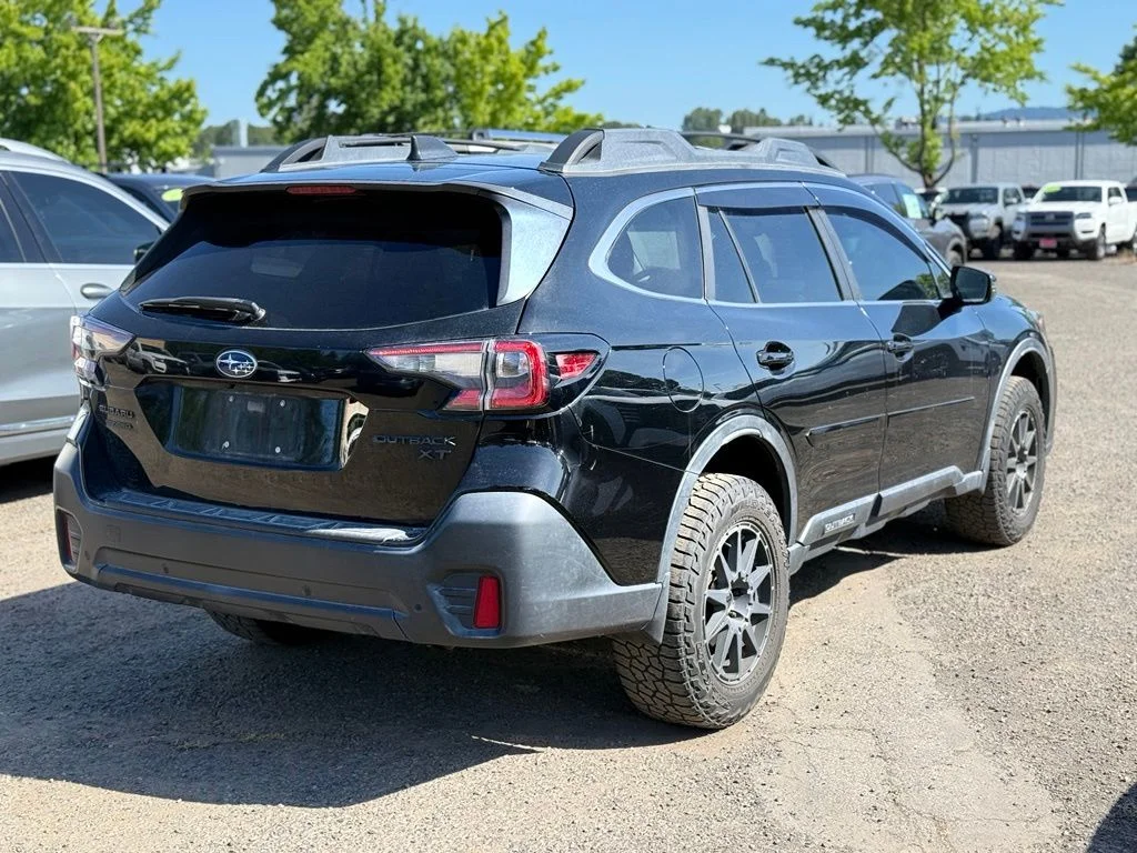 Used 2020 Black Subaru Onyx Edition XT image 4