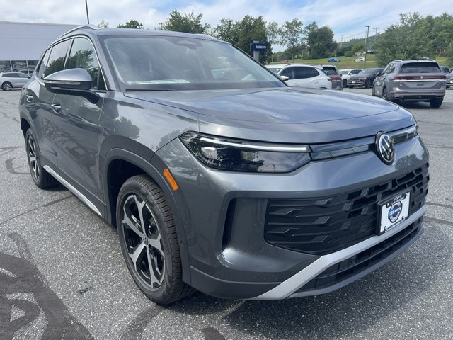 New 2026 Platinum Gray Metallic Volkswagen SE AWD image 2