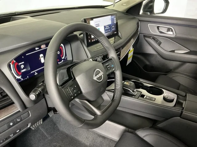 New 2026 Black Nissan Platinum image 12