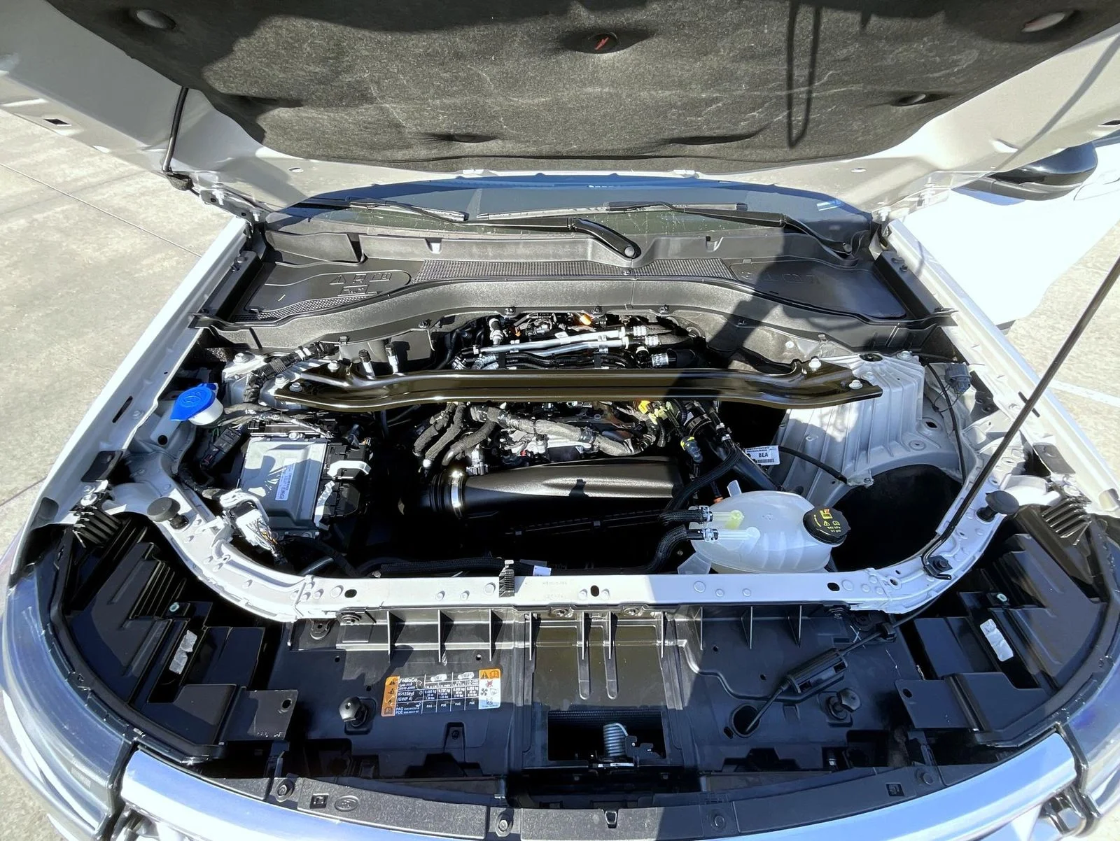 Used 2025 White Ford Platinum image 26