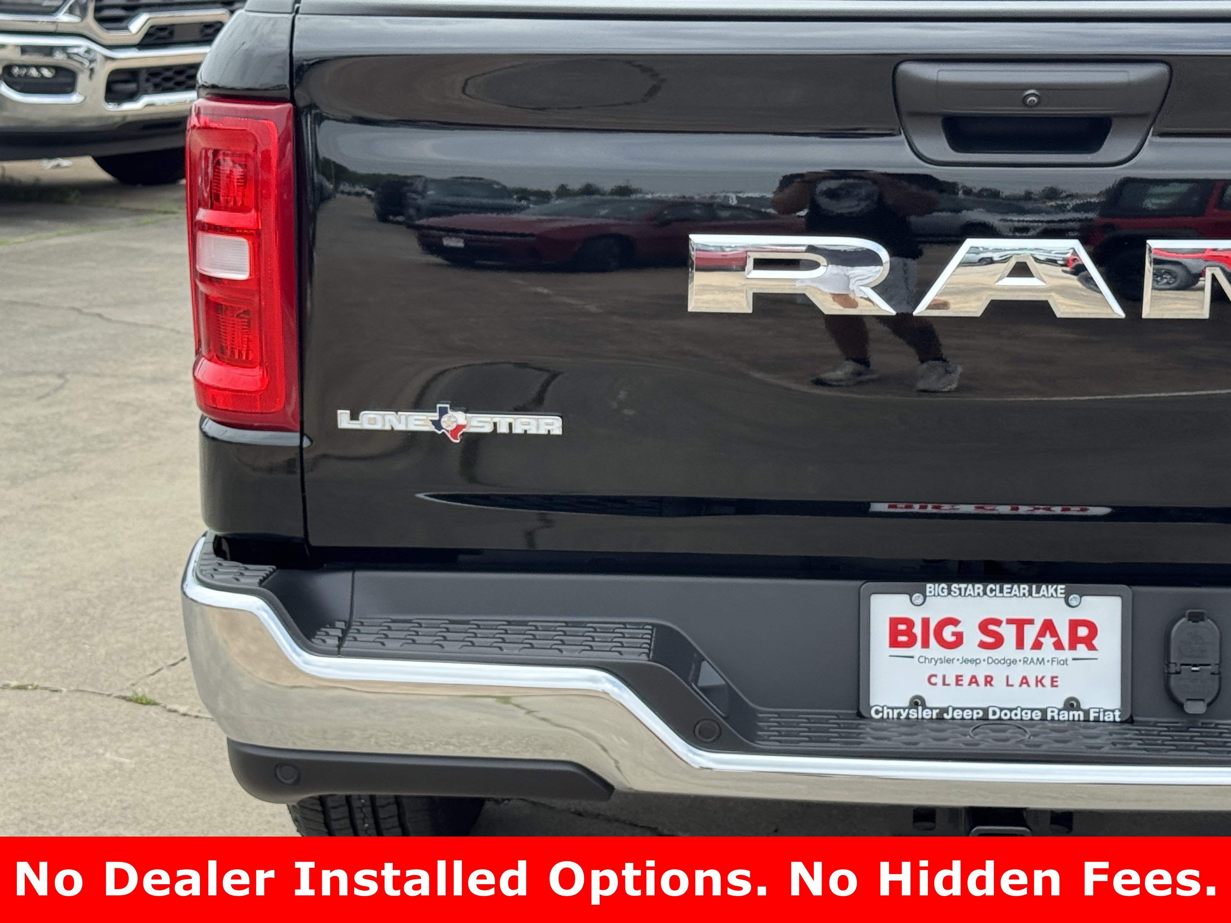 New 2026 Diamond Black Crystal Pearl-Coat Exterior Paint RAM Lone Star image 10