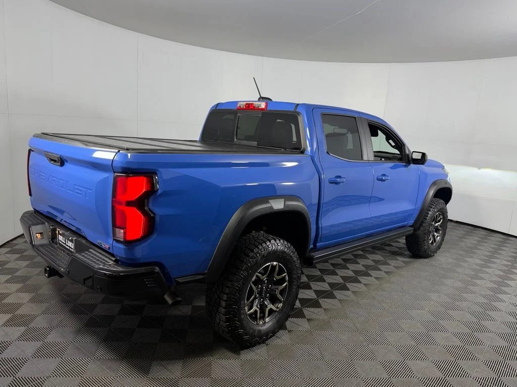 Certified Used 2025 Blue Chevrolet ZR2 image 4