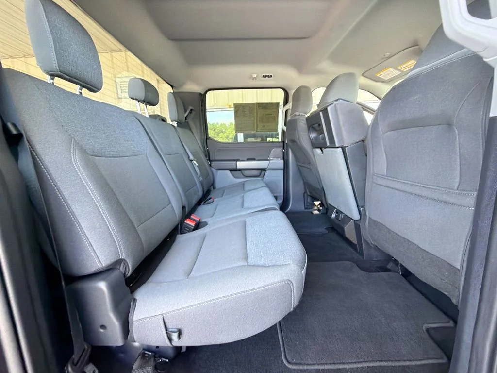 2025 Ford F-150 XLT - Photo 30