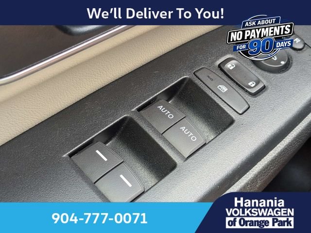 Used 2022 White Honda Touring image 25