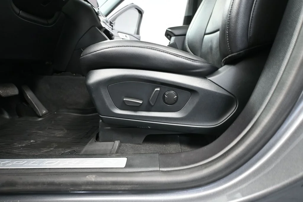 Certified Used 2022 Gray Ford Limited image 16