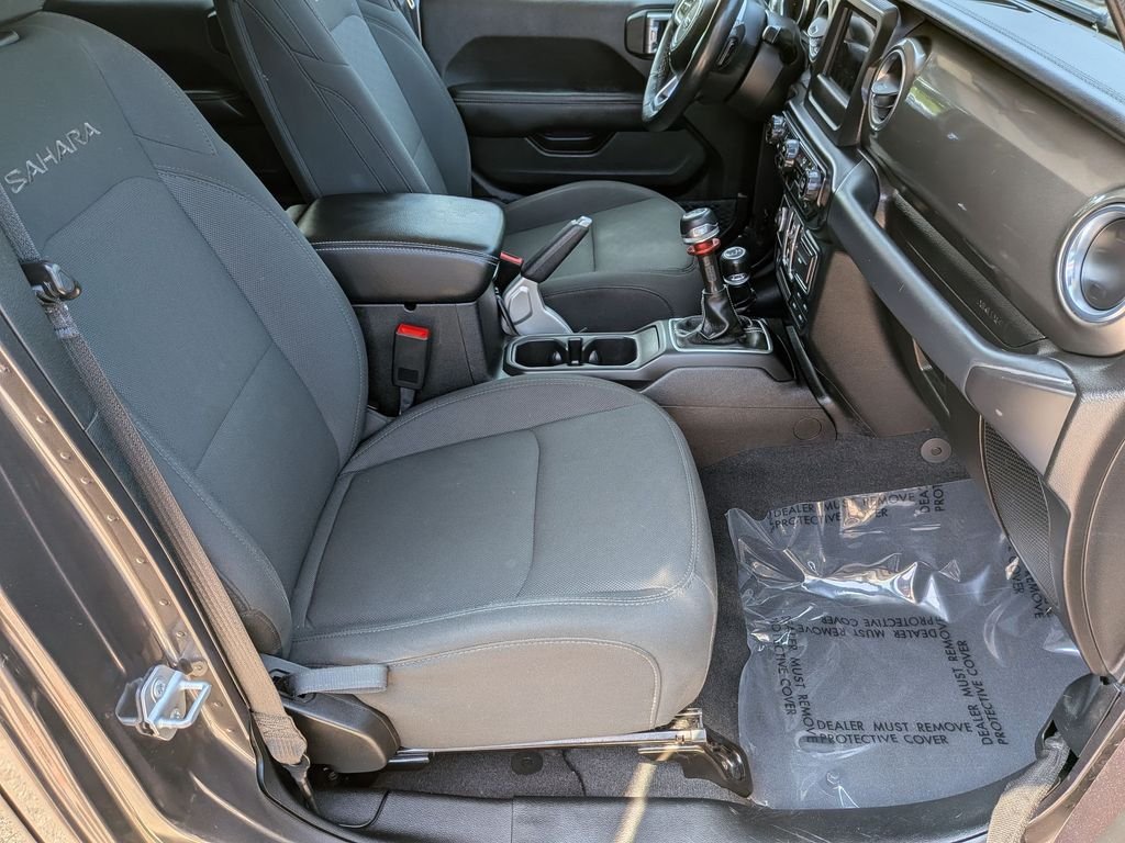 Used 2018 Gray Jeep Unlimited Sahara image 29
