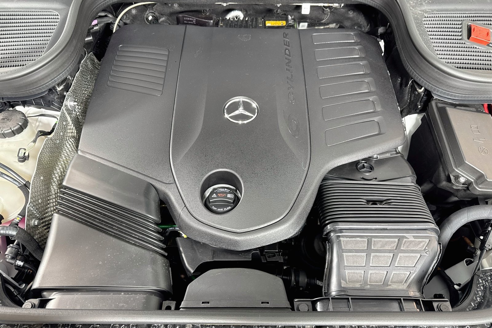 New 2026 Polar White Mercedes-Benz GLE 450 image 28