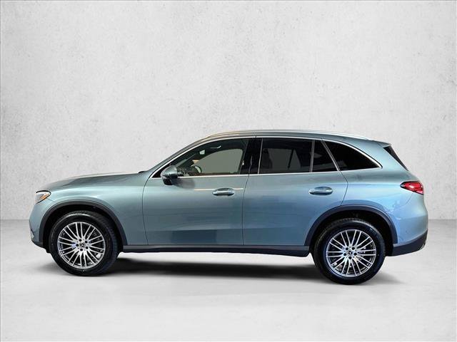 New 2026 Verde Silver Metallic Mercedes-Benz GLC 300 image 38